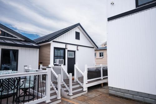 Coastal Sands Inn Room Type - Two-Bedroom House