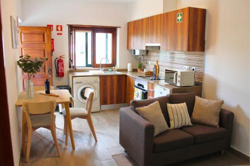 Casa do Castelo - Calm & lovely 2-bedroom Apt Near the Beach in 哥多維亞