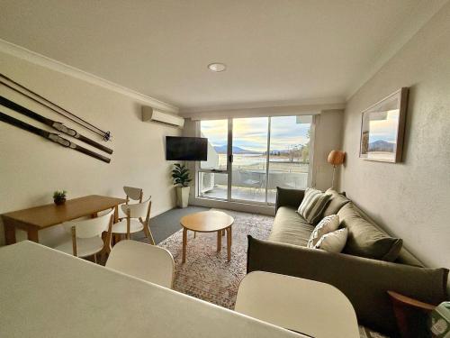Horizons 216 - Deluxe Lake Front Studio l Pool l Tennis l Air-Con, Jindabyne (foto 10)