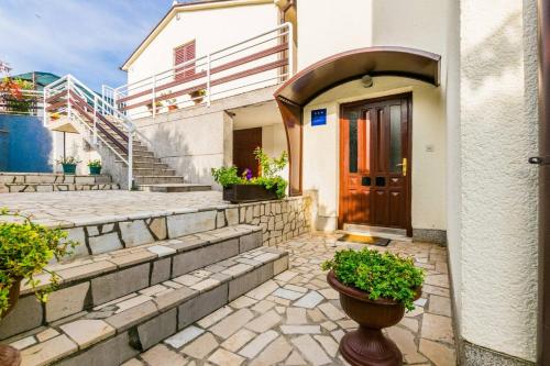 Apartments with parking space Pula - 27705 - image 5