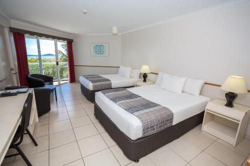 Twin room, garden view