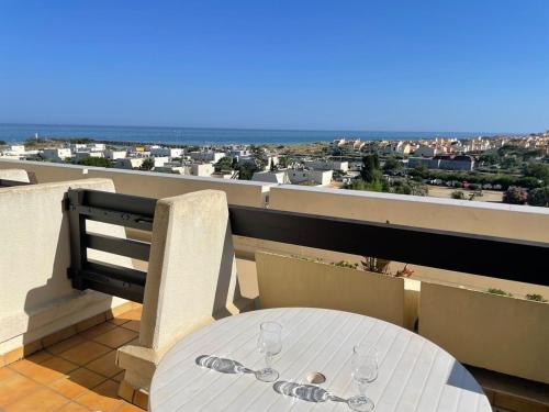 Appartement dernier étage, vue mer - FR-1-867-23