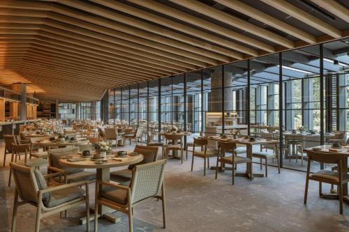 Food and beverages, Mandai Rainforest Resort by Banyan Tree near JJ Thai Cuisine