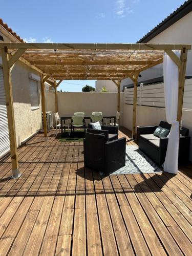 Villa entière piscine proche Montpellier et plages (Villa entiere piscine proche Montpellier et plages) in Cournonterral