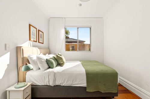 The Sage - Cosy Escape in a Timeless Victorian Manor - image 8