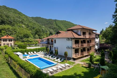 . Bile - Family Hotel & Gastro Bar