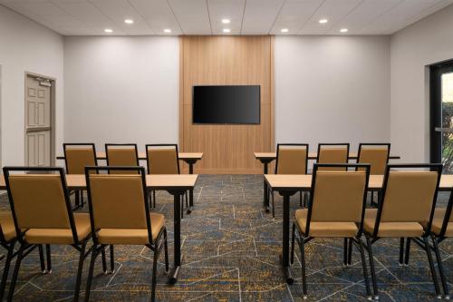 Hampton Inn & Suites Chadds Ford - image 41