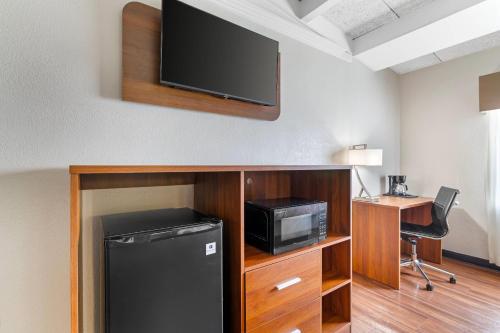 Quality Inn & Suites Kansas City - Independence I-70 East - image 7