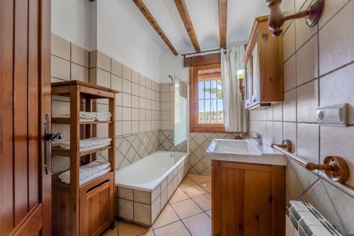 Bathroom, Casa Rural Cortijo Celdran in Velez Rubio
