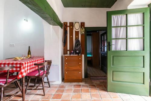 Létesítmények, Klementina's Guest House - Happy Rentals in Nemesvita