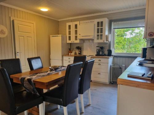Seadmed, 6 person holiday home in Øyslebø in Marnardal