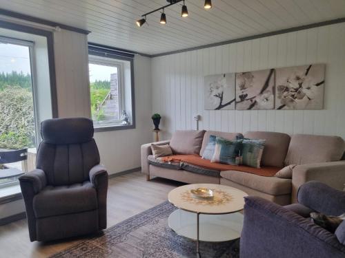 Seadmed, 6 person holiday home in Øyslebø in Marnardal