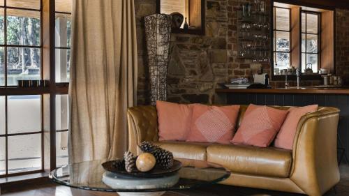 Cedar and Stone - Daylesford Region in Porcupine Ridge