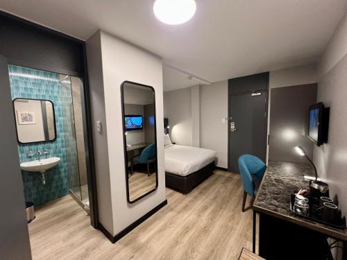 THE Pretoria Hotel 3