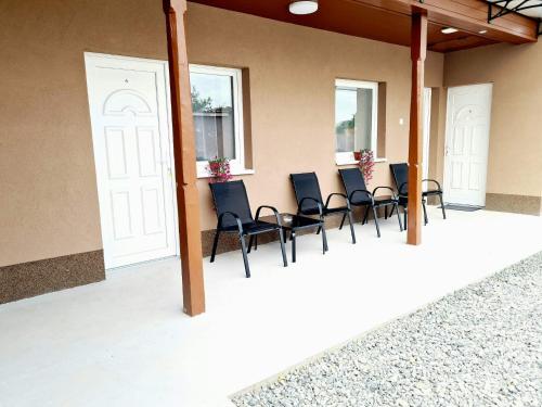 Léna vendeghaz - Chambre d'hôtes - Békéscsaba