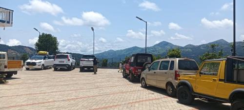 Coorg hill view estate stay - Coorg