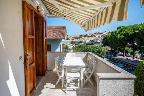M371 - Marcelli, delizioso trilocale con terrazzo