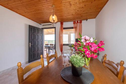 Apartment Mirjana - Stara Novalja