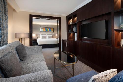 Crowne Plaza - Belfast By IHG in Belvoir