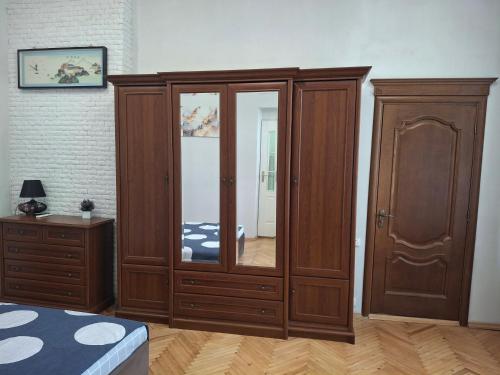 Двохкімнатні апартаменти в центрі міста, Czerniowce (zdjęcie 7)