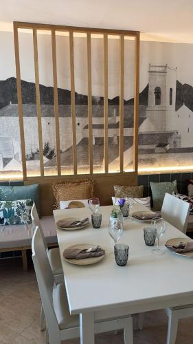 Удобства, Hotel Jeni & Restaurant in Менорка