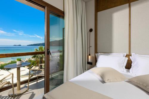 Enavlion Elegance Seaside Luxury 2