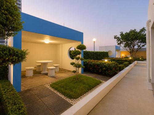 Cozy 1BR 50sqm | King+Single | 3 Pax | Near BTS