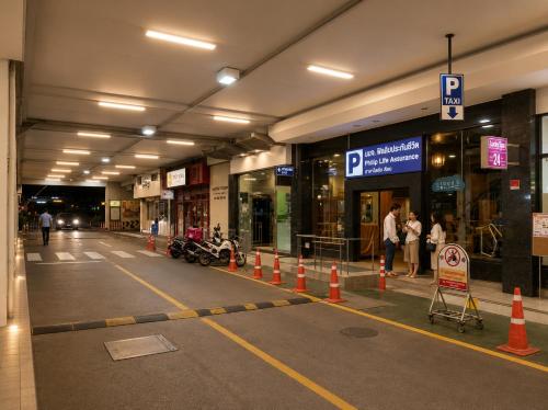 High Floor 2BR 1Bath Near BTS Night Market 5PAX