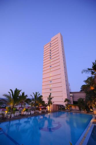 Swimming pool, Grand Mandarin Betong Hotel in Betong