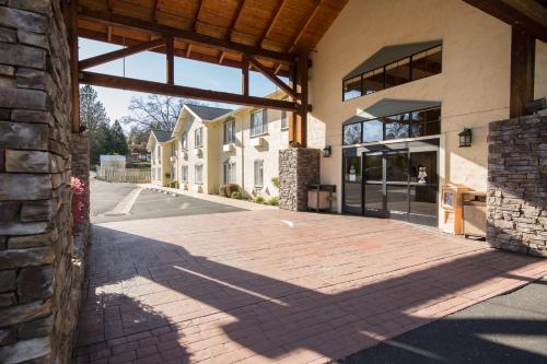 Viesnīcas āriene, Murphys Suites in Mērfijsa (CA)