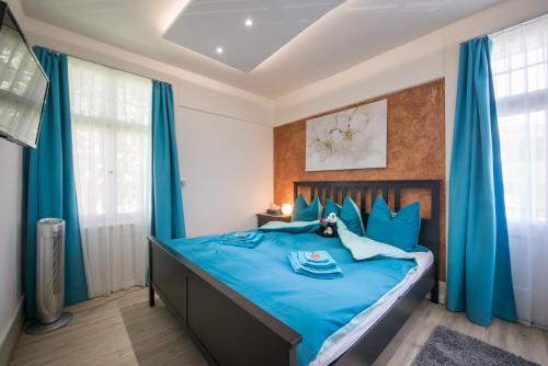 Deluxe Double Room with Balcony - Villa