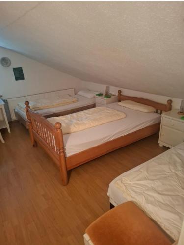 Alte Dachboden mit 6 Bett, für 6 Personen