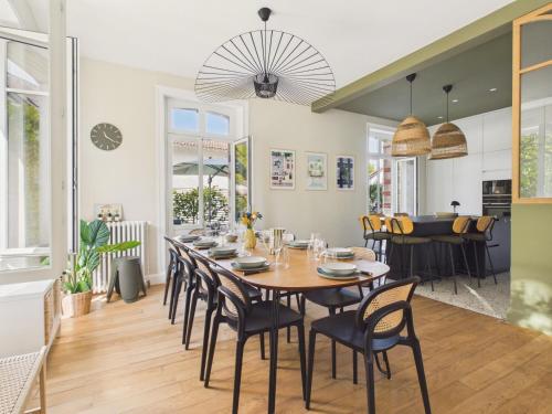Superbe maison pour 9, jardin, tout a pied