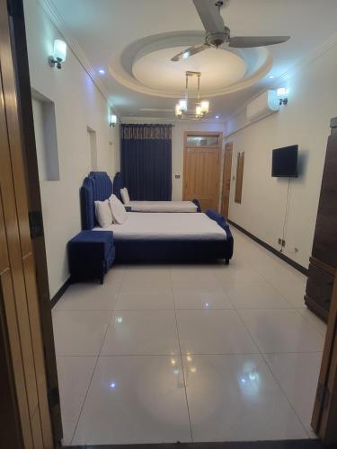 INTOWN Hotel - image 12