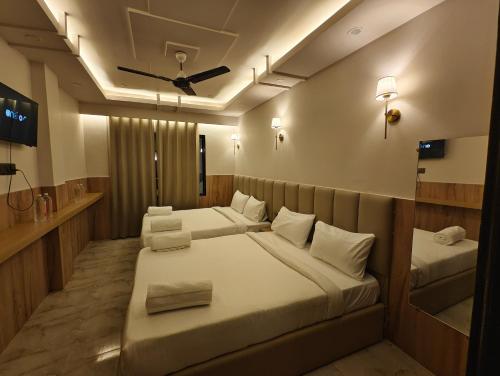 Hotel hk haridwar By hk guest house in หิรัญวรา