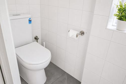 2 Bedroom House Darling Harbour Good for 6 Guests - image 7