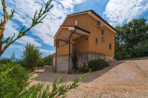 Viesnīcas āriene, Holiday house Gloria in Risika