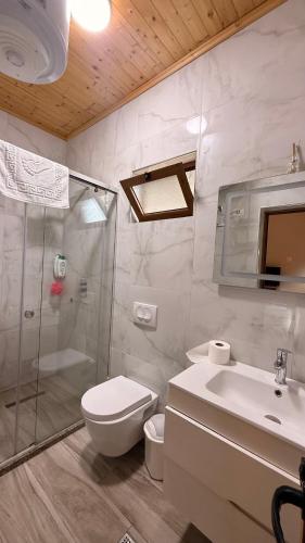 Duša, - Cemi Rooms - River View & Traditional Restaurant in Bogë