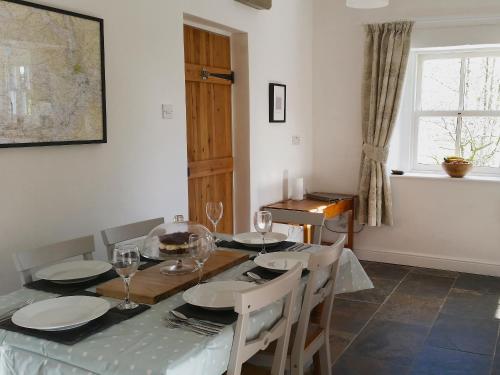 Seadmed, Miller Cottage in Malham