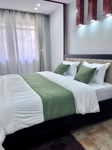 J&S Suites 4 - image 2