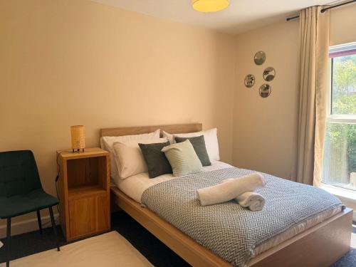 Spacious 5-Bedroom in central Birmingham Garden & Parking - image 3