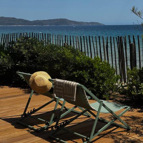Le Petit Bonheur - pieds dans l'eau - Golfe de Saint-Tropez - Côte d'Azur, beach house fully renovated in 2026