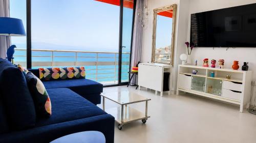 The blue gallery sea view La Roca