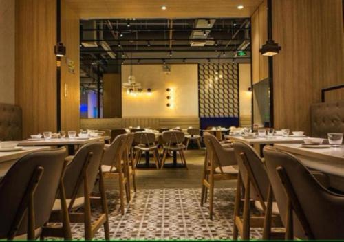 Hotel Elysian By G K Group Near IGI Delhi Airport photo 3