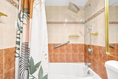 Girasole Rentals Suites Room Type - Deluxe Queen Studio 