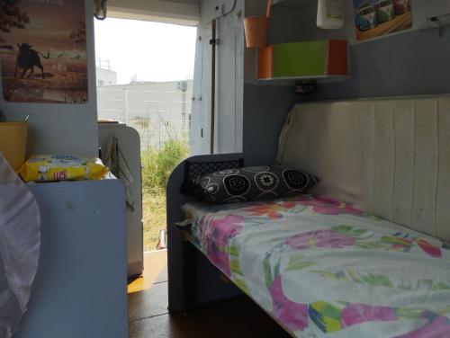 MONTPELLIER ET SES PLAGES van de couchage pour dépanner quelques nuits juste pour dormir il n'y a pas de sanitaire ni cuisine prévoir une batterie externe,à 10 minutes en voiture des PLAGES et à 5 minutes du centre-ville Montpellier