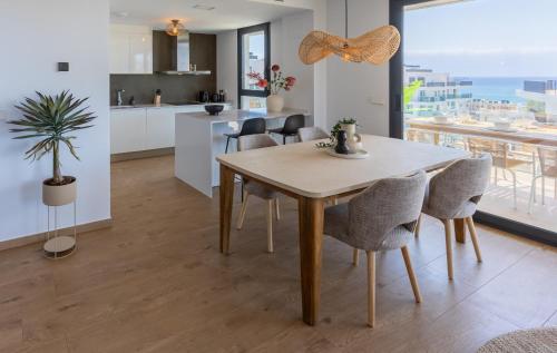 Allonbay Aster 6 - Luxury Apartment with Sea Views and Private Jacuzzi - image 2