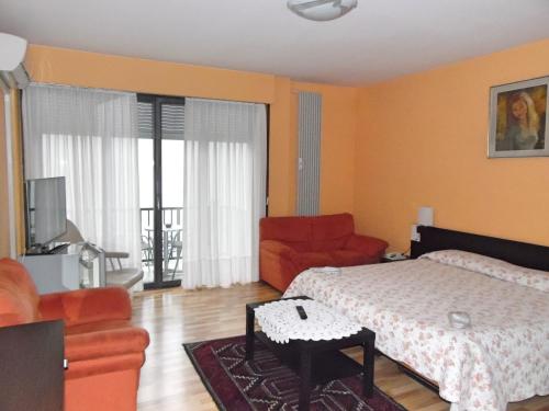 Deluxe Double Room with Balcony and Lake View