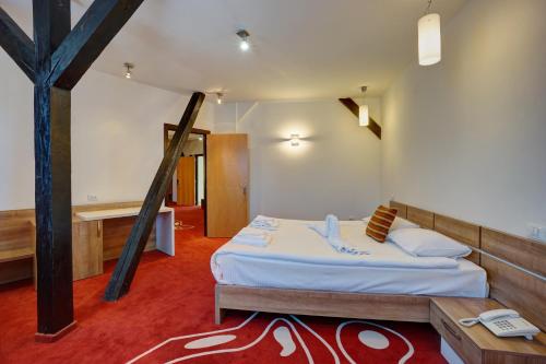 Hotel Ave Lux Room Type - Suite with Hot Tub