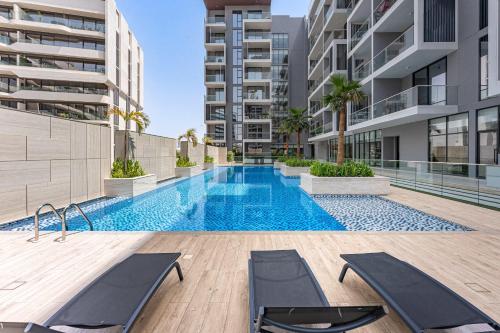 StayShort - Stylish 2 Bed Apartment in Silicon Oasis for 6 with Balcony in Dubai Silicon Oasis